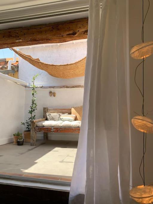 Apartamento La Terrasse Du Pont Jullian Charme Et Calme Dans Le Coeur Historique LʼIsle-sur-la-Sorgue Exterior foto